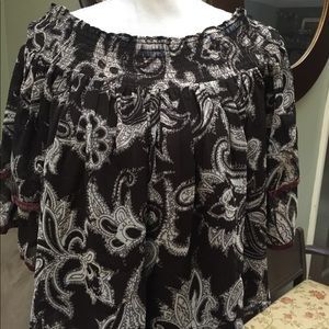Women’s Loft Patterned Blouse Size Medium